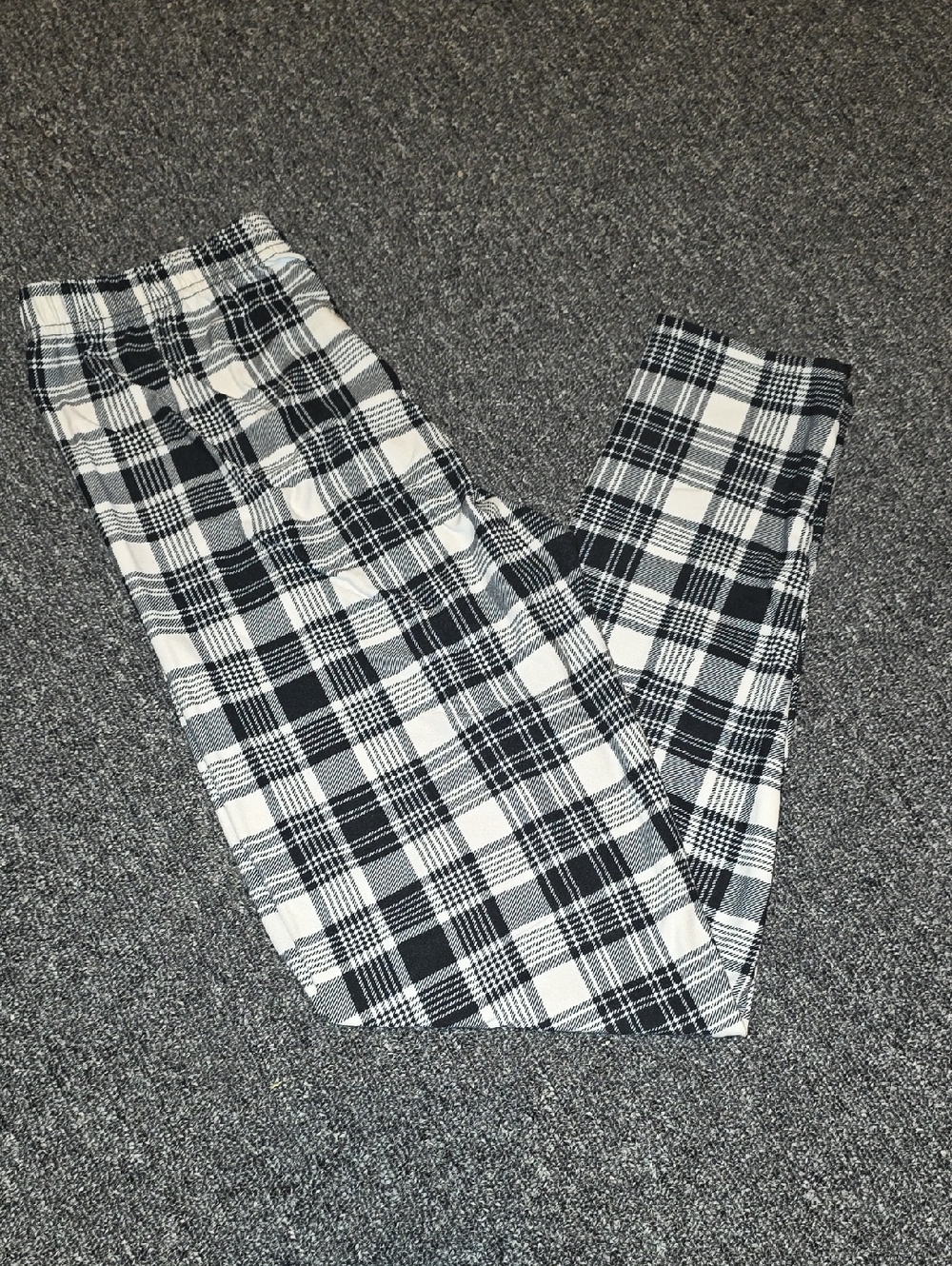 Black and White Plaid Leggings